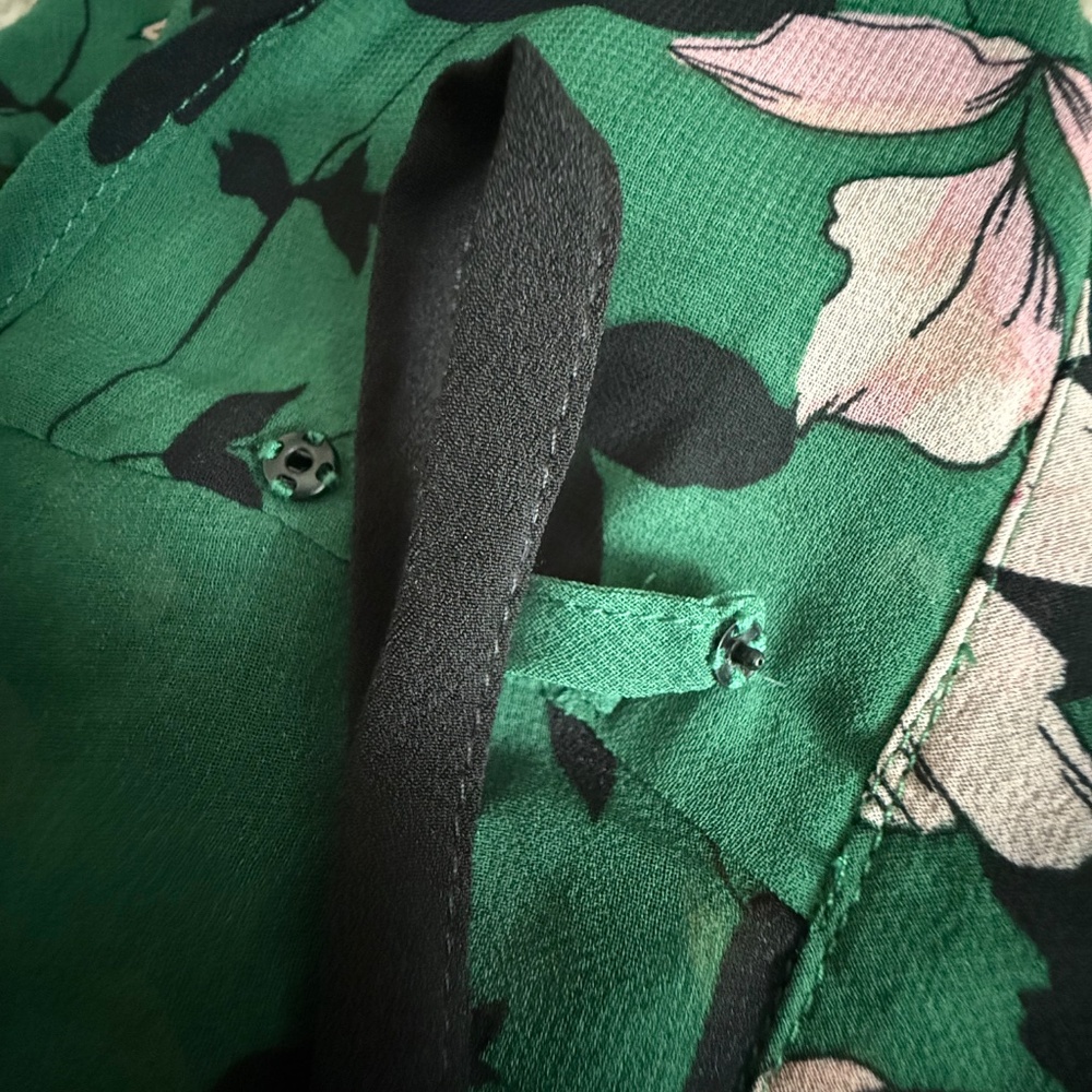 CAbi Floral Sleeveless Blouse Green Pink Black White Lined Cami Style 3619 Sz M - Picture 8 of 12